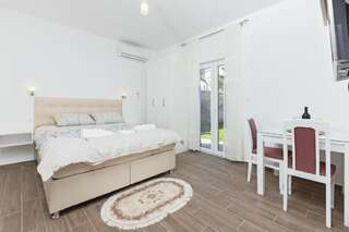 Апартаменты Apartments Natasa Радовичи Апартаменты-студио-24