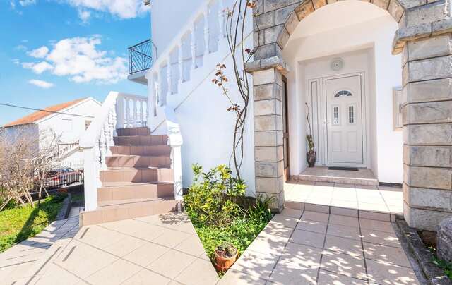 Апартаменты Apartments Natasa Радовичи-5